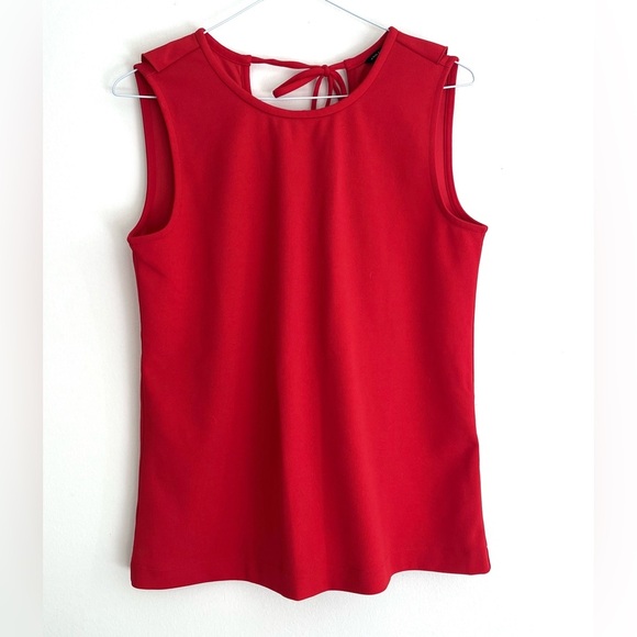 Ann Taylor Red Top V Ruffle Back, Size S - Picture 2 of 4